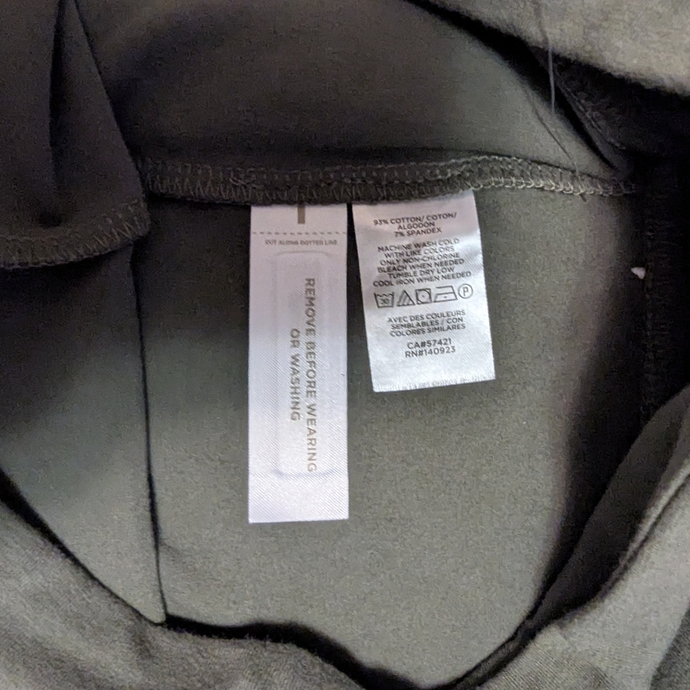 NWT - Women's Green High-Waisted Bike Short - Picture 6 of 7